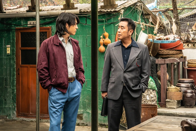 既《犯罪都市》與《地下菁英》的成功,讓許多人期待《下流大盜》會是怎麼樣的犯罪動作影集。 既《犯罪都市》與《地下菁英》的成功,讓許多人期待《下流大盜》會是怎麼樣的犯罪動作影集。