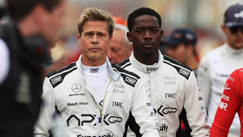 布萊德彼特(Brad Pitt)新電影《F1》熱影中。 布萊德彼特(Brad Pitt)新電影《F1》熱影中。