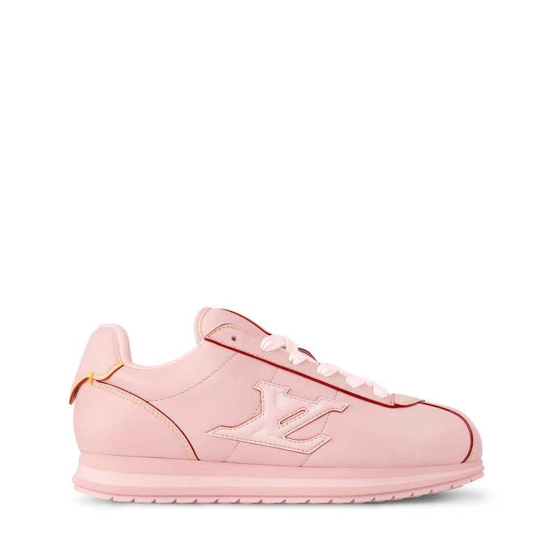 LV BUTTERSOFT 櫻花粉色運動鞋 NT$ 40,300 LV BUTTERSOFT 櫻花粉色運動鞋 NT$ 40,300
