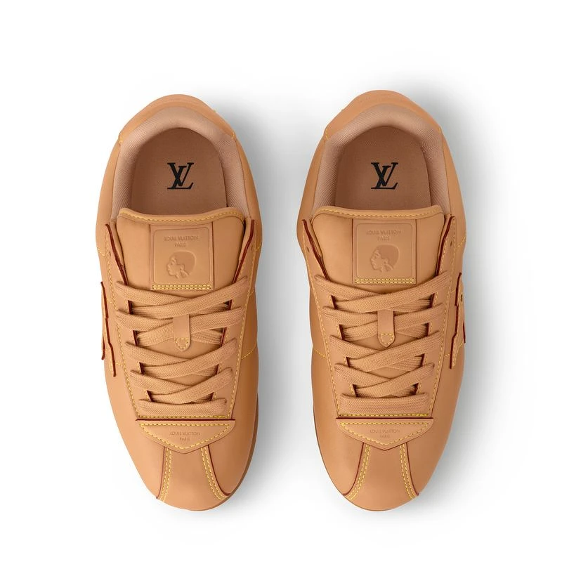 LV BUTTERSOFT 駝色運動鞋 NT$ 40,300 LV BUTTERSOFT 駝色運動鞋 NT$ 40,300