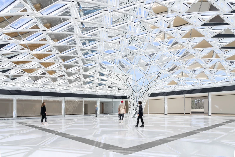 © Common Sky at the Buffalo AKG Art Museum, 2023, Studio Other Spaces – Olafur Eliasson and Sebastian Behmann. © Common Sky at the Buffalo AKG Art Museum, 2023, Studio Other Spaces – Olafur Eliasson and Sebastian Behmann.