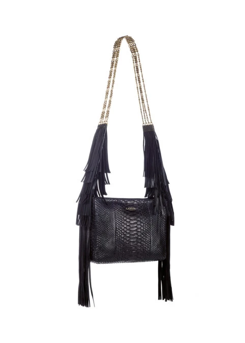 Lanvin 流蘇肩背包，為簡約造型增添亮點。