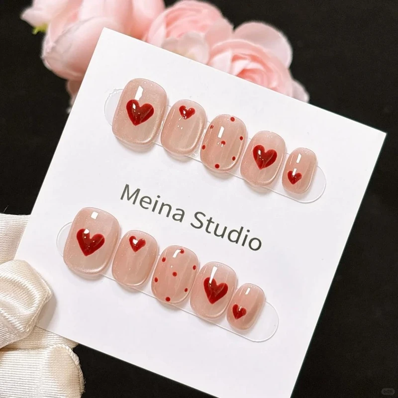 Photo/小紅書@Meina Studio纯手工穿戴甲