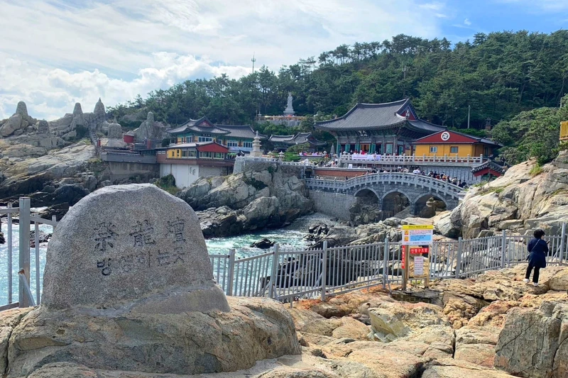 釜山海東龍宮寺臨海寺院景觀（韓國觀光公社提供）