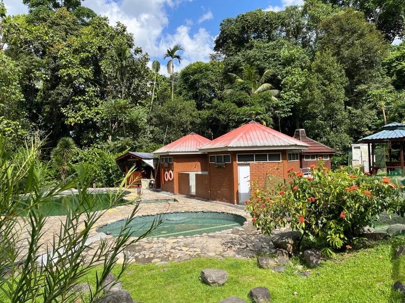 入園門票$RM 10.00。波令溫泉(Poring Hot Spring),設施使用須另計費|Melody TU 採訪拍攝 入園門票$RM 10.00。波令溫泉(Poring Hot Spring),設施使用須另計費|Melody TU 採訪拍攝