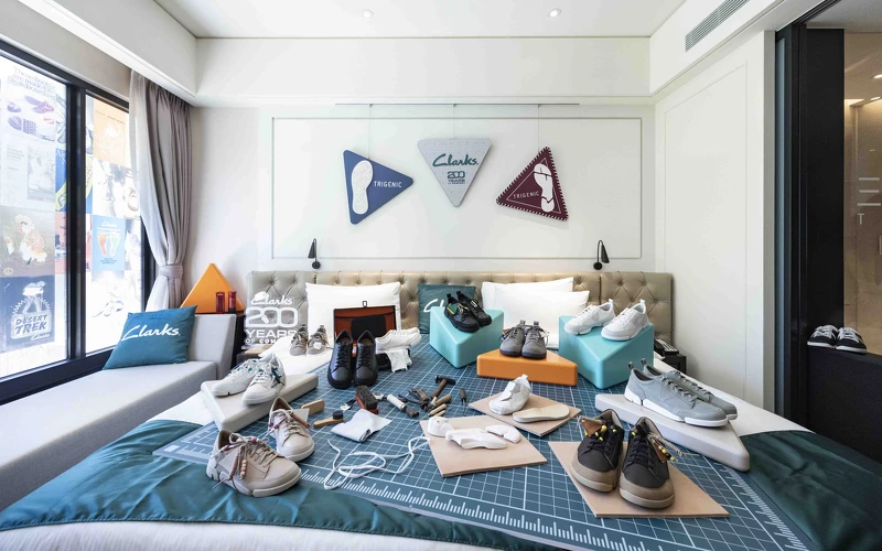 慕舍酒店 Clarks 主題房內的品牌歷史與鞋款陳設