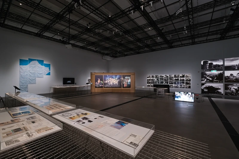 「關係場域:90年代新北文化地景」(攝影:朱淇宏,新北市美術館提供) 「關係場域:90年代新北文化地景」(攝影:朱淇宏,新北市美術館提供)