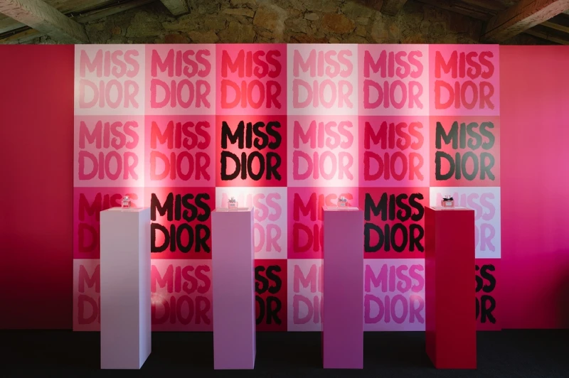 Miss Dior極緻香精在南法格拉斯卡里昂花園的記者會(Photo/VANNI BASSETTI)。