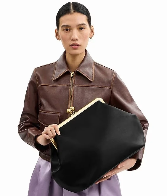 COACH Large Oversized Kisslock Frame Shoulder Clutch Bag。 COACH Large Oversized Kisslock Frame Shoulder Clutch Bag。