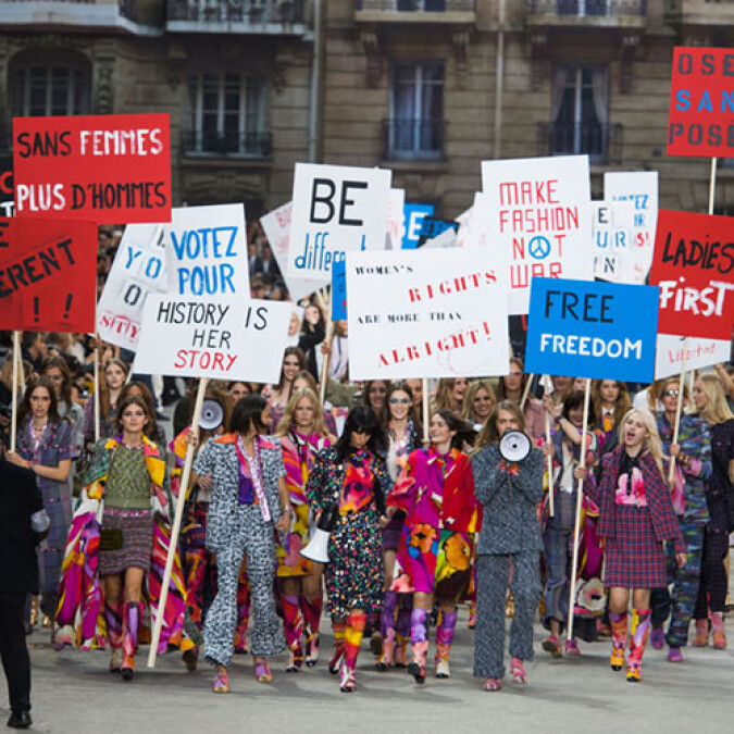 【巴黎時裝週】革命才是真時尚！Chanel站上街頭引領女性反叛潮流！