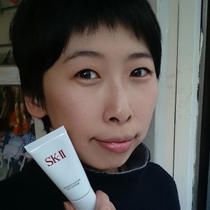 MarieClaire專案編輯Vickie：SK-II光感煥白CC霜5重功效1次到位 