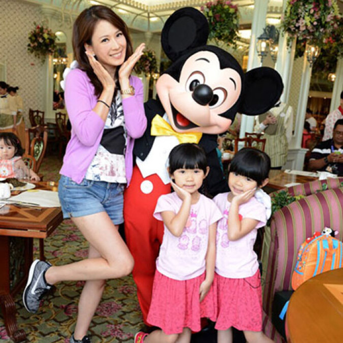 香港迪士尼樂園捕獲「左左右右」 Melody媽咪打造專屬幸福時光