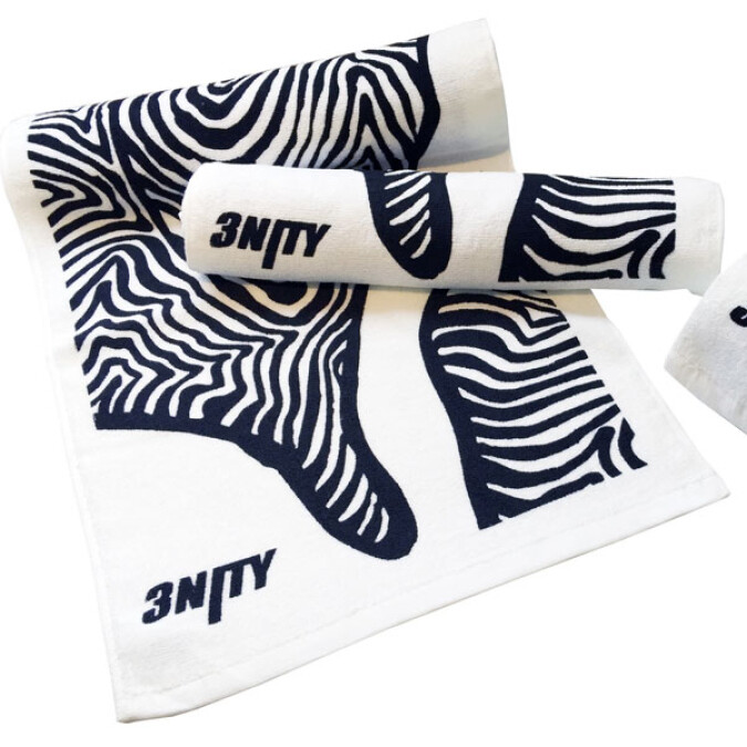 複合式潮流概念店3NITY × 塗鴉藝術家REACH，推出塗鴉環島計畫限量毛巾