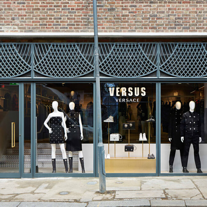 VERSUS VERSACE 專賣店於紐約、倫敦及巴黎隆重開幕