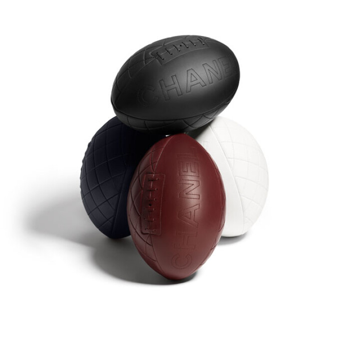 慶祝世界杯橄欖球賽Chanel設計菱格紋車縫皮革橄欖球