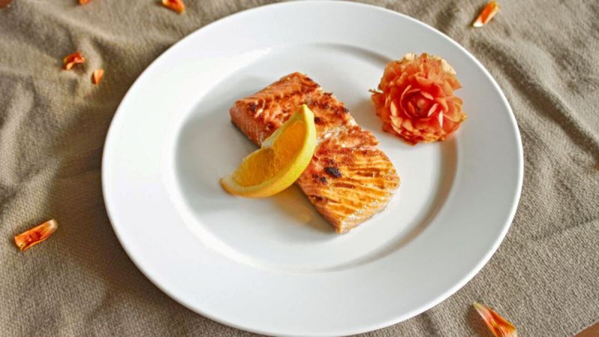【#姊弟煮廚 無毒料理的一週間】 Day 2 - 橙香楓糖鮭魚