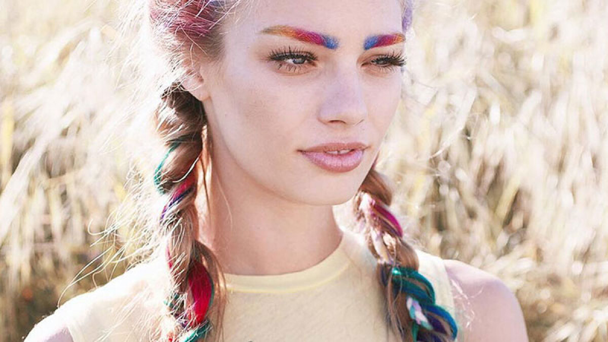 像獨角獸般夢幻有形！「彩虹眉毛」正掀起Instagram熱潮