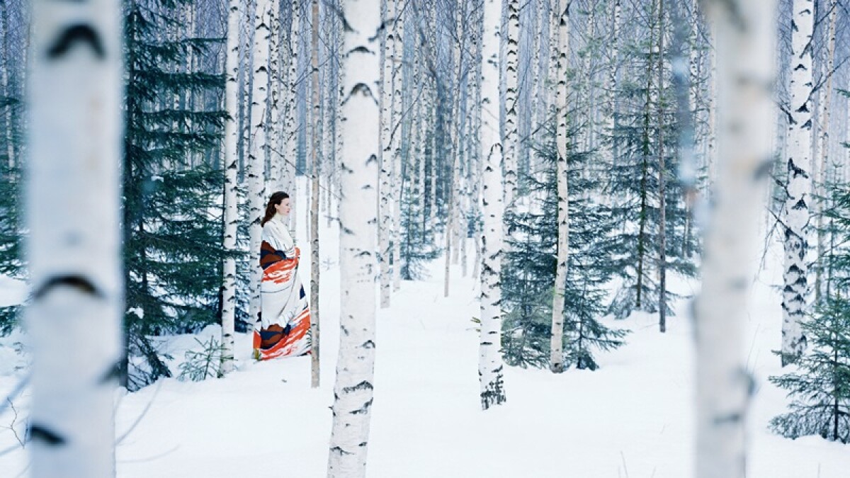 藏在雪地裡的繽紛春天 Hermès秋冬系列大片釋出