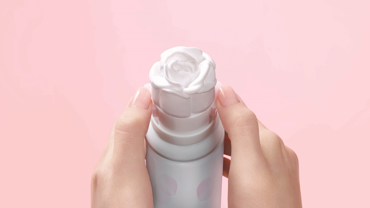 每次洗臉都是享受！綻放玫瑰的Evita泡沫潔顏慕斯，台灣買得到
