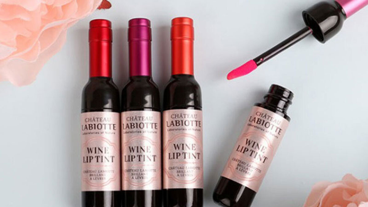 不收藏行嗎？網路爆紅韓國Labiotte紅酒瓶身系列彩妝超可愛！