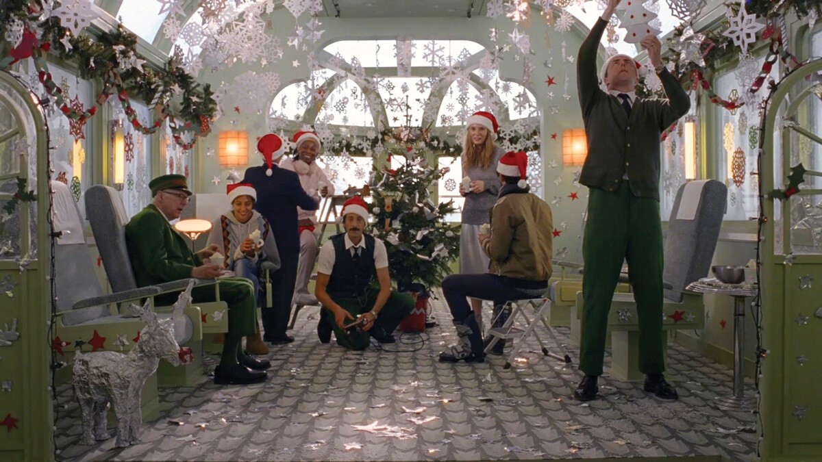 搭上H&M的時髦列車！「Come Together」Holiday短片展現濃厚聖誕氛圍