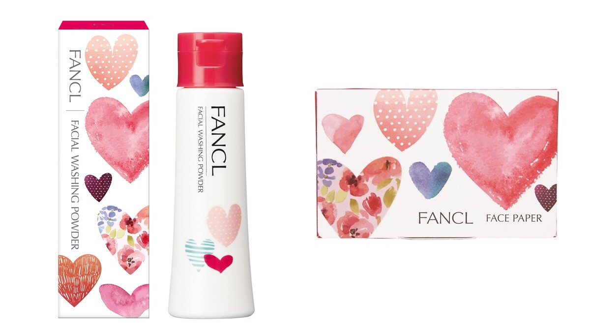 「換上超級夢幻的粉紅甜心包裝」FANCL推出情人節限定手繪愛心版的淨膚柔滑潔顏粉、深層潔淨海綿