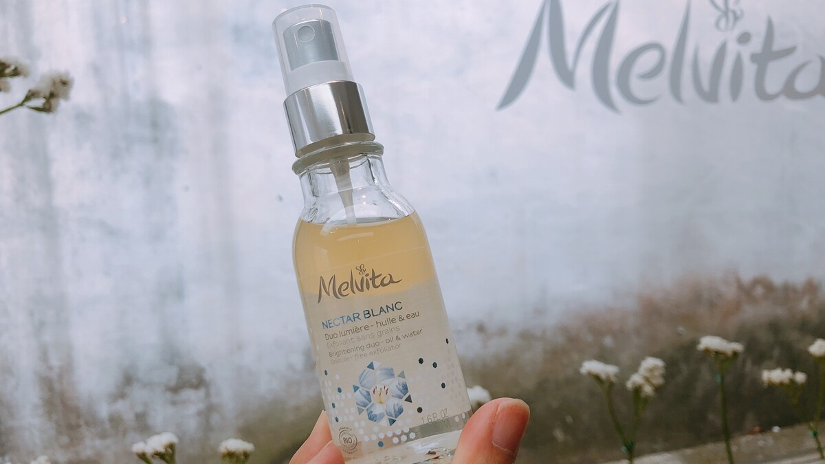 Melvita超熱賣的亮白雙效露推出白花香氛限定版，還多了洗卸合一的卸妝凝膠