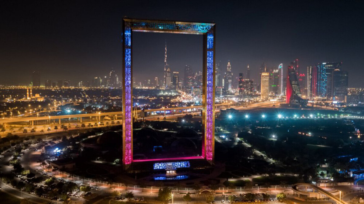 全世界最大的相框！杜拜打造50層樓高、四面鍍金「黃金相框」新地標建築