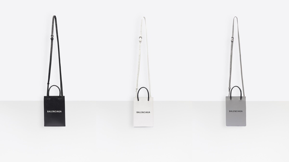 重量級新品問世！Balenciaga推出小型隨身「手機袋」，還可以放錢包、鑰匙