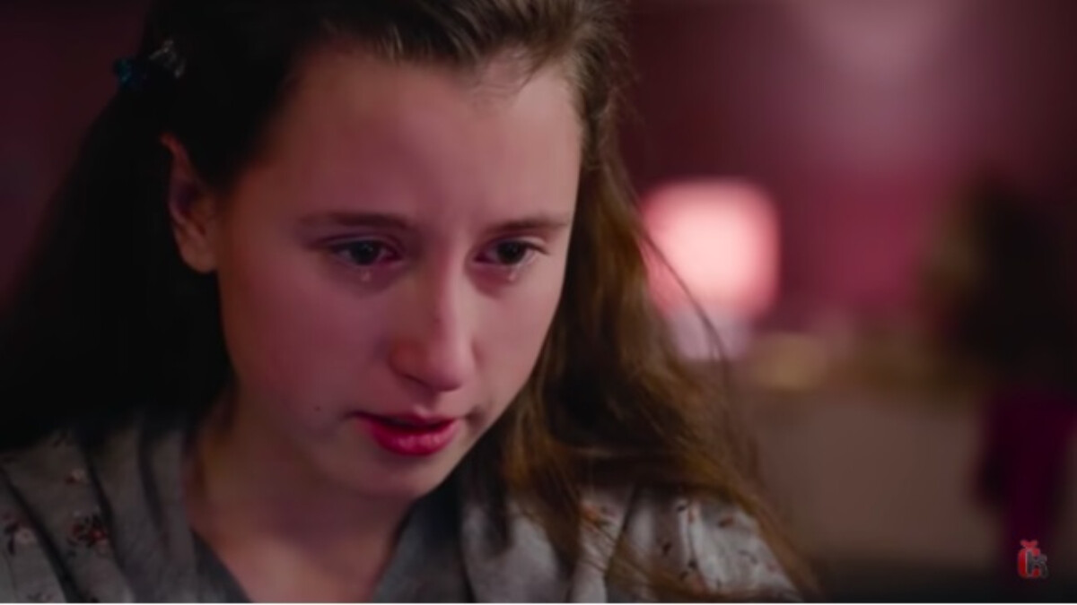 「妳月經來了嗎？是不是處女？」捷克紀錄片：演員扮12歲少女，引出上千位潛在性犯罪者