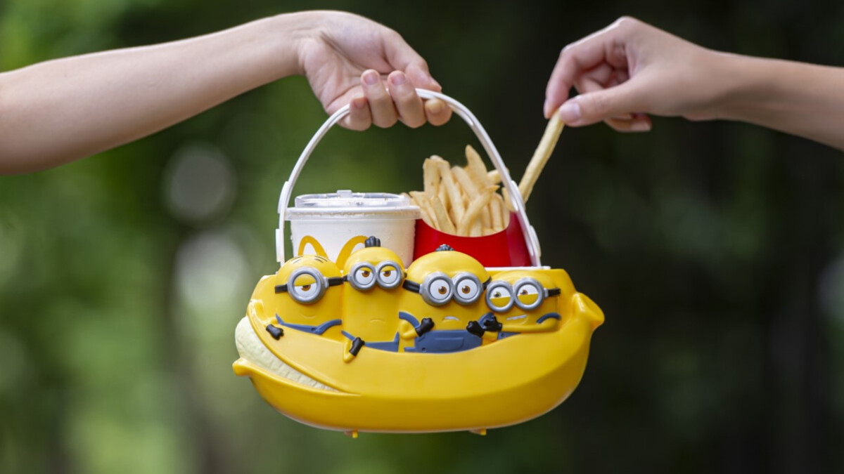 麥當勞推出全新超萌「小小兵萬用置物籃」！4位人氣黃色小搗蛋搭香蕉船，8/12俏皮開賣