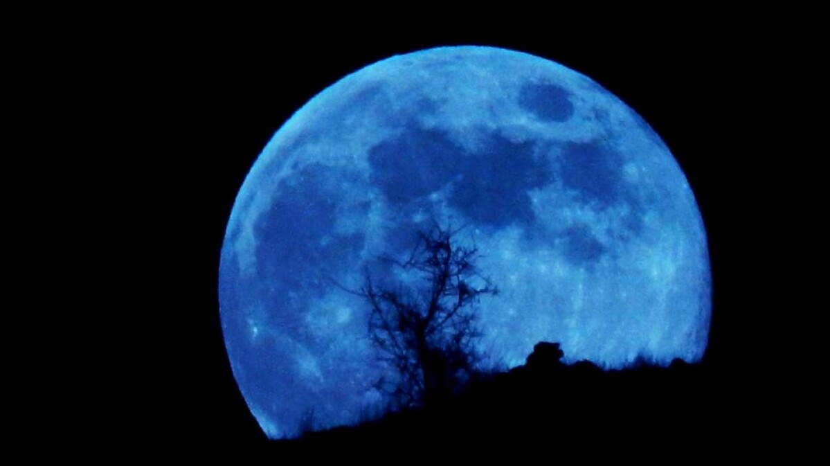 超罕見天文現象「藍月」即將於10/31現身！還是2020年最小滿月，萬聖節晚上抬頭就能看