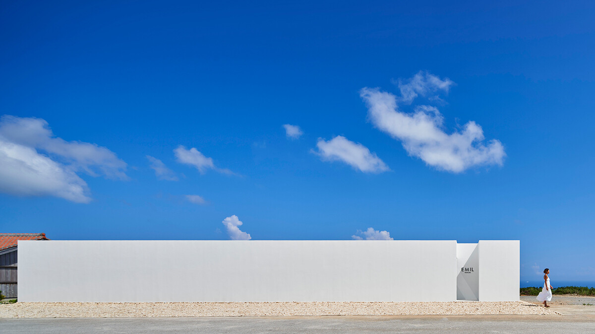 沖繩無敵海景極簡純白設計酒店—Emil Nakijin，間間享有獨立無邊際泳池