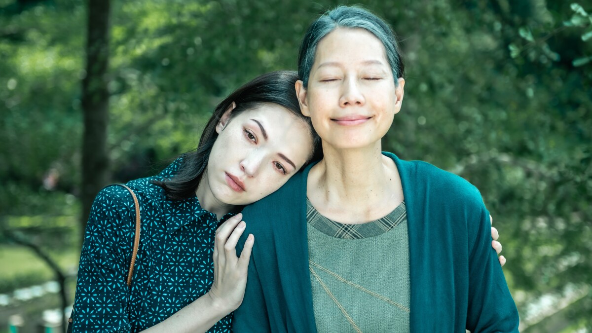 《她和她的她》衝Netflix台灣No.1核彈級哭點，許瑋甯PTSD解離治癒之路：從黑暗的回憶走向光！