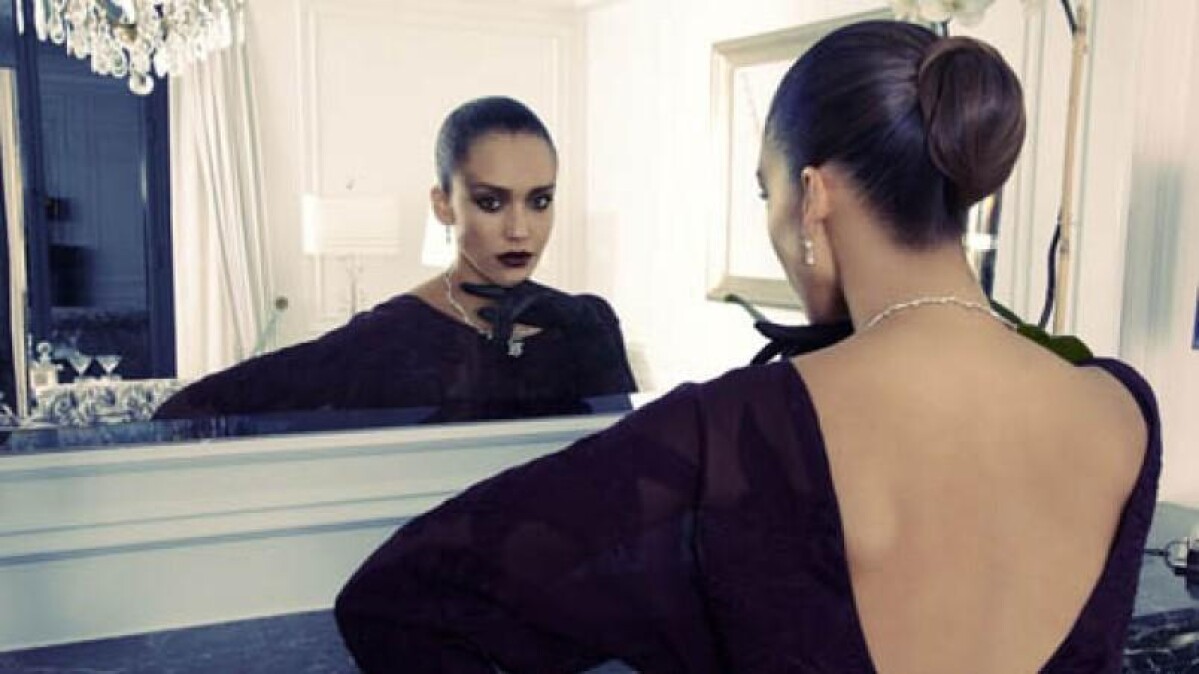 時尚吸血鬼潔西卡艾芭 Jessica Alba 精湛詮釋完美不思議