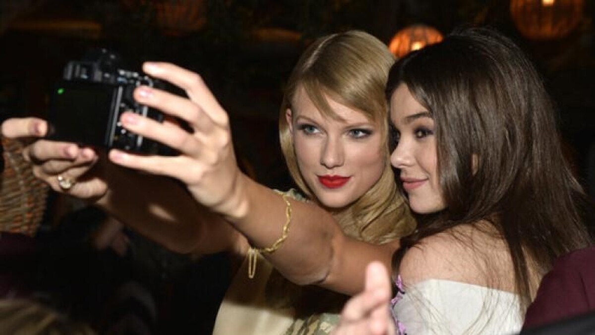 大明星也愛用！2013最夯網路單字出爐，你今天「Selfie」了嗎？