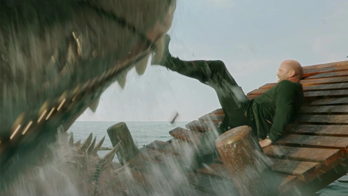 傑森史塔森回來了！《巨齒鯊2》開戰史前巨鯊，吳京加盟演出