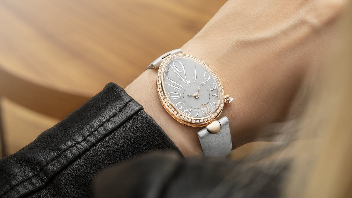 品味女子最夢寐以求的腕錶就是它！寶璣Breguet那不勒斯腕錶的靜奢魅力，讓品味不凡的Valentine、季念潔都同步默契愛上！