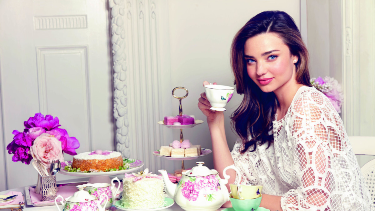與鄰家女孩 Miranda Kerr 喝杯茶吧!