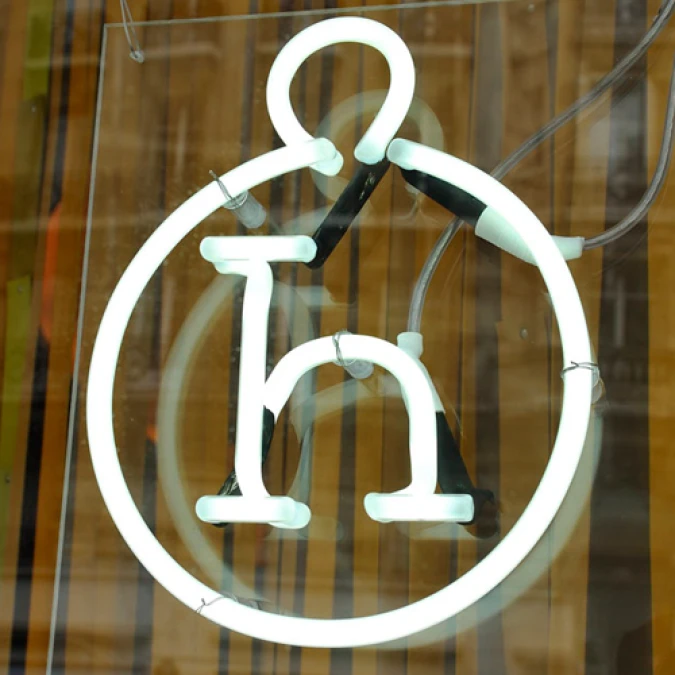 愛馬仕 Petit h 頂級珍品再利用轉身藝術趣