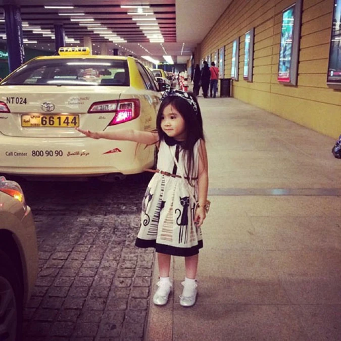 網路爆紅！混血小萌妹Breanna Youn電暈大富翁粉絲！出錢邀請全家遊杜拜