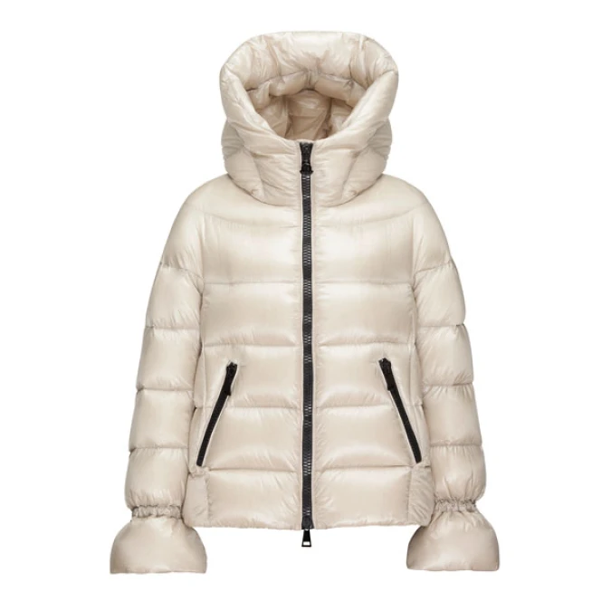 Moncler 輕羽絨系列 微涼初秋最佳之選!