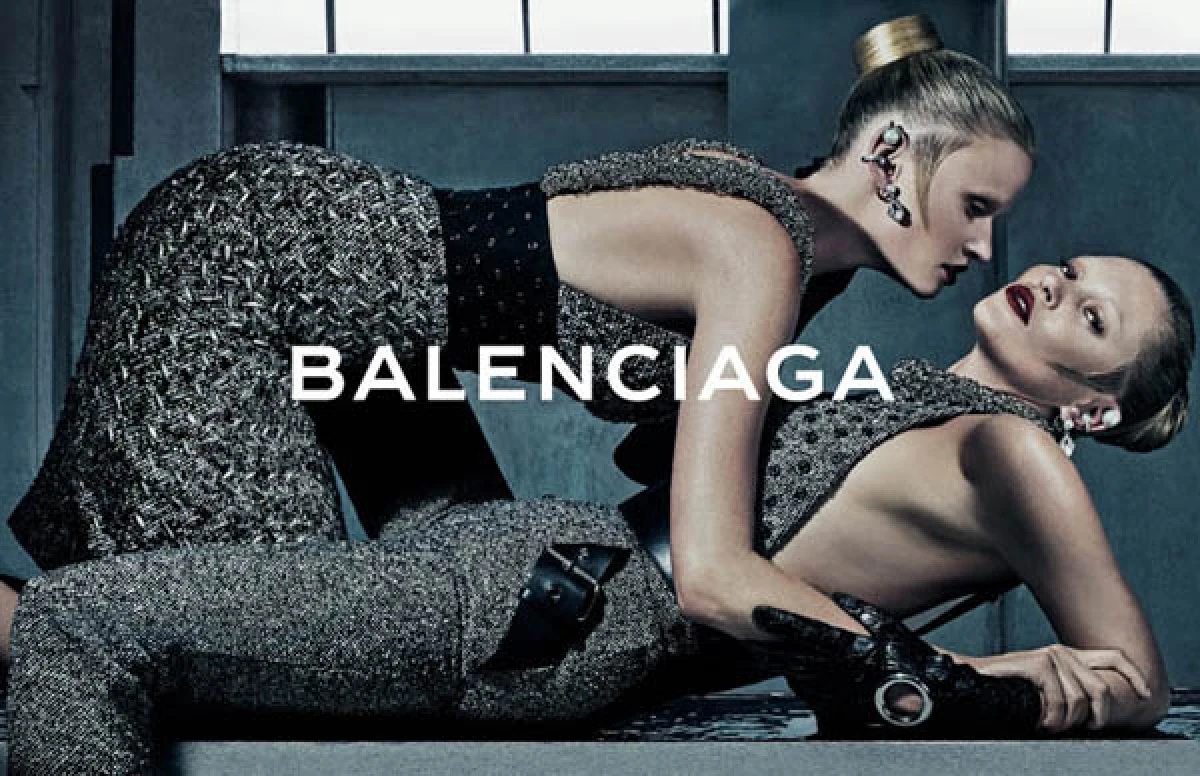 女妖魅雙合體！Kate x Lara 全球兩大超模曖昧出鏡BALENCIAGA秋冬大片