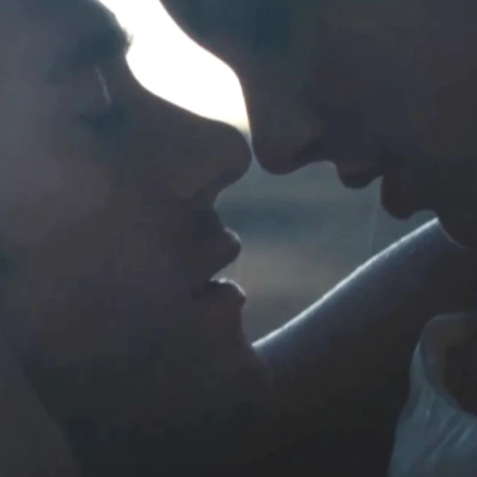 泰勒絲最新《Wildest Dreams》MV 出爐！最帥星二代助陣搞曖昧