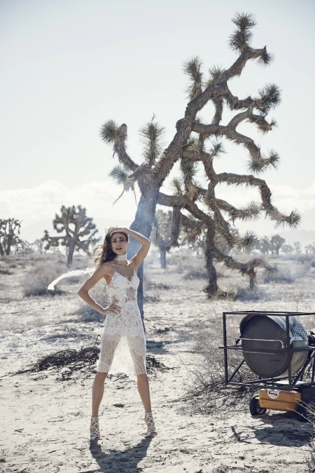 超模Elisa Sednaoui魅力演出,如夢般的Ermanno Scervino