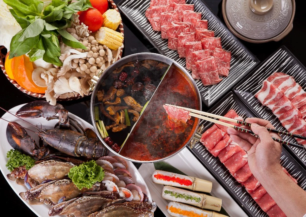 禁斷的辣味，四川重慶第一鍋重慶小天鵝風暴來襲