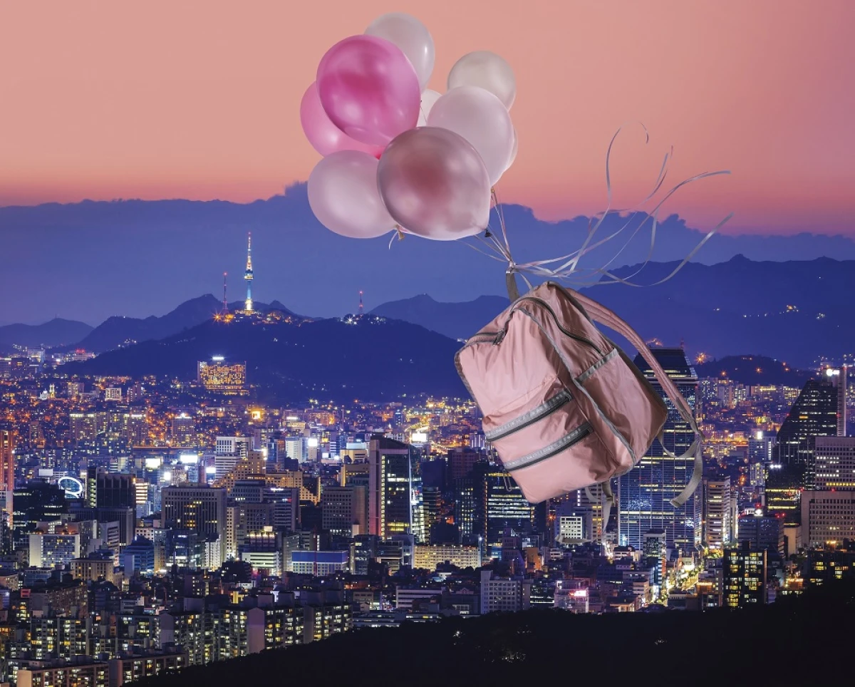 LeSportsac Essential系列， 全新科技材質超輕盈登場！