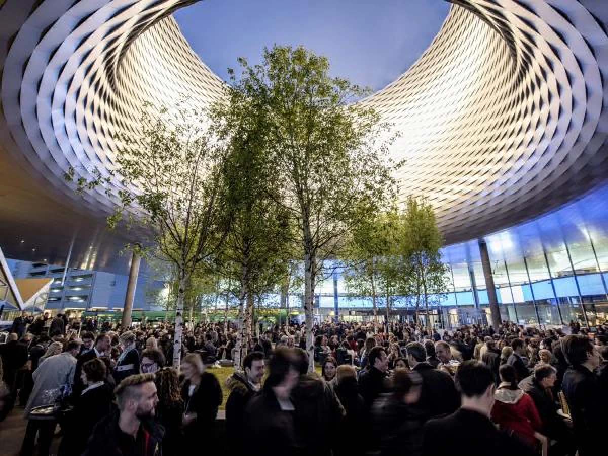 【編輯帶路】Baselworld 2016鐘錶展 亮點趨勢速報（2）