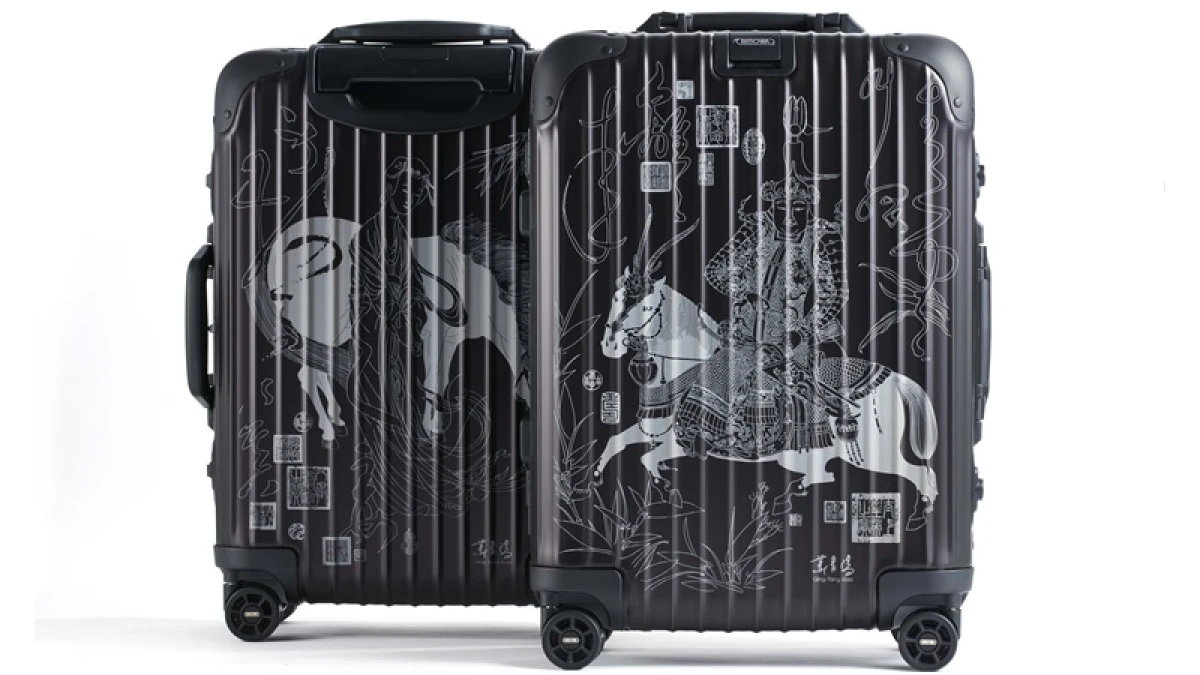 身騎白馬的東方旅行者 蕭青陽 x RIMOWA的「回家」旅行箱