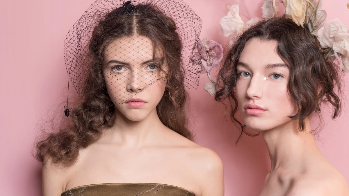 19世紀的古典美感！DIOR 2017春夏高級訂製系列展現明亮柔和的春日妝容